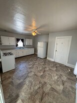 611 N 3rd St in Jeannette, PA - Building Photo