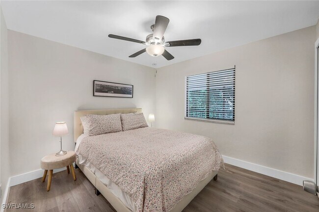 property at 815 Victoria Dr