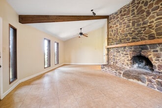 119 Homonu Ct, Unit B in Bastrop, TX - Building Photo - Building Photo