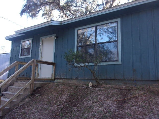 2463 Raymond Diehl Rd in Tallahassee, FL - Building Photo