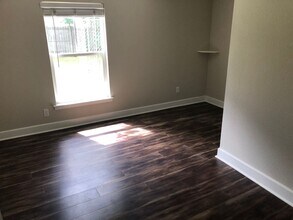 1306 N Martin Luther King Jr Blvd. in Tallahassee, FL - Building Photo - Building Photo