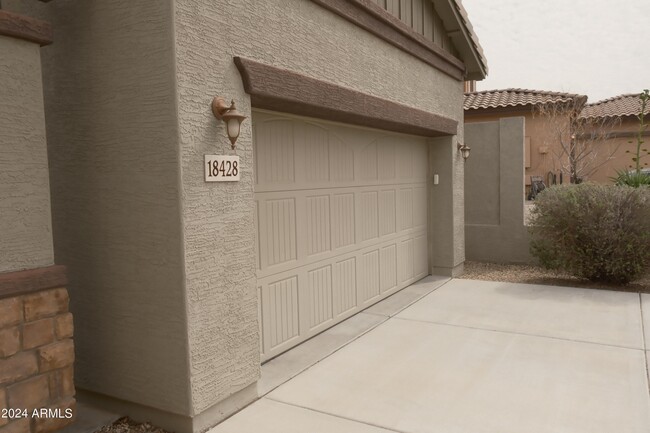 18428 W Summer Haven Dr in Goodyear, AZ - Building Photo - Building Photo