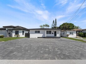 3031 SW 64th Ave in Miami, FL - Building Photo