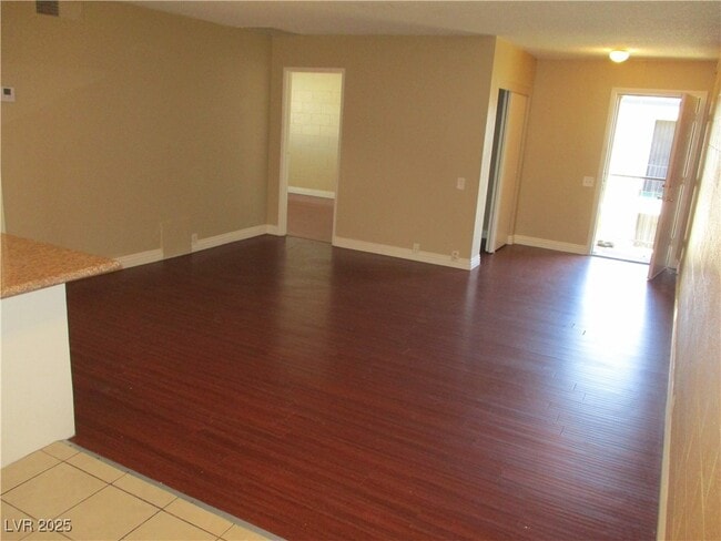 property at 2933 E Elm Ave