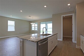269 Spg Hl Lk Lp in Cape Coral, FL - Building Photo - Building Photo