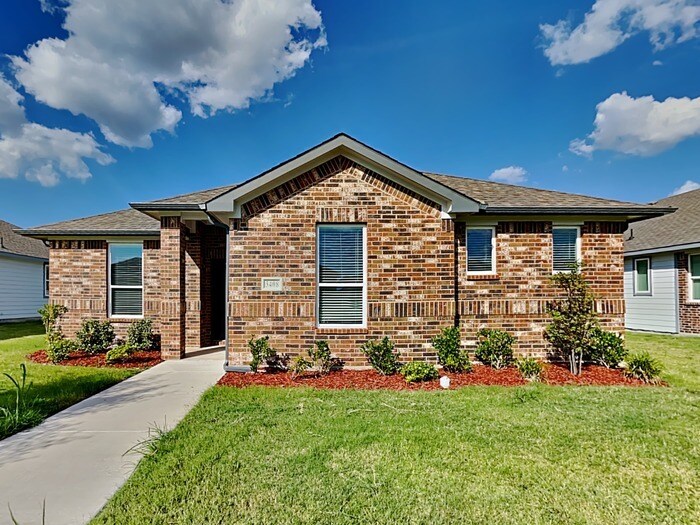 3408 New York Ave in Lancaster, TX - Building Photo
