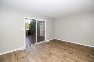 1205 Canyon View Rd in Northfield, OH - Building Photo - Building Photo