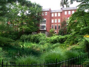 3919 Georgetown Ct NW in Washington, DC - Building Photo - Building Photo