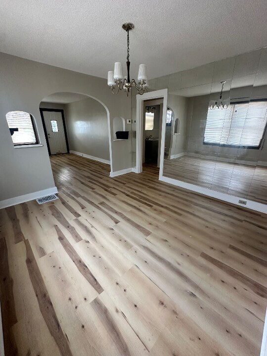 2732 Queensboro Ave in Pittsburgh, PA - Building Photo