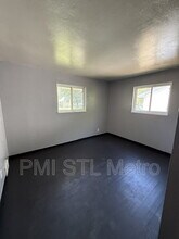 10736 Spring Garden Dr in St. Louis, MO - Building Photo - Building Photo