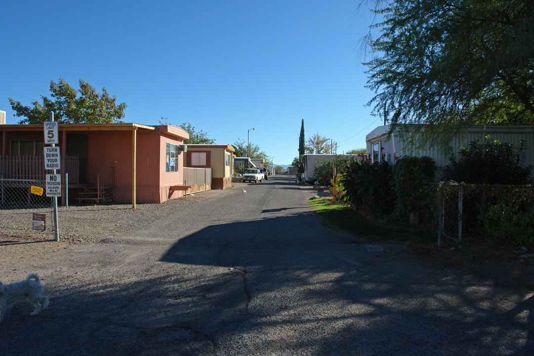 Via Verde West Mobile Home Park in Tucson, AZ - Building Photo