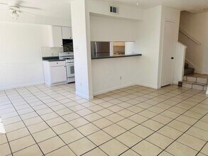 5907 Cougar Dr in Austin, TX - Building Photo - Building Photo