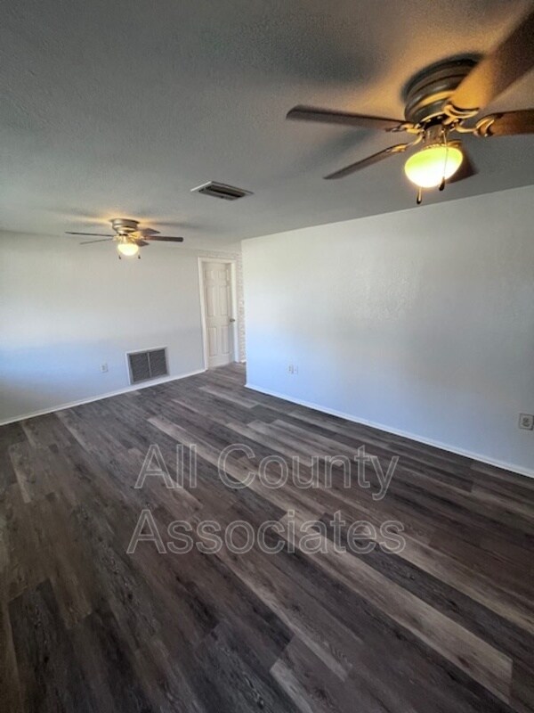 7710 Rohuna Dr in New Port Richey, FL - Building Photo - Building Photo