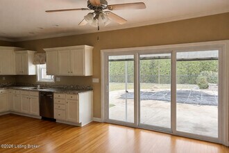 6803 Northwind Way in Crestwood, KY - Building Photo - Building Photo