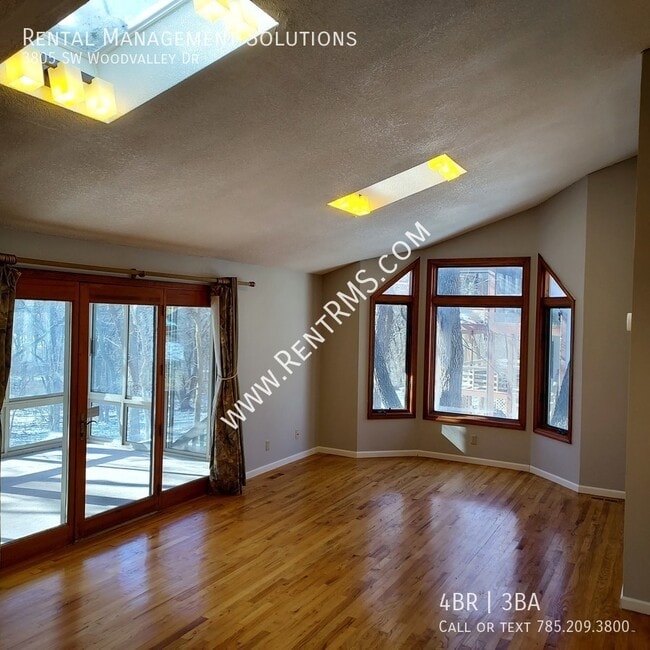 3805 SW Wood Valley Dr in Topeka, KS - Building Photo - Building Photo