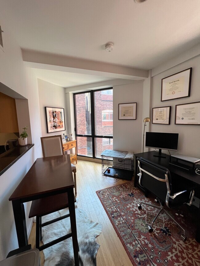 1675 Washington St, Unit 304 in Boston, MA - Building Photo - Building Photo