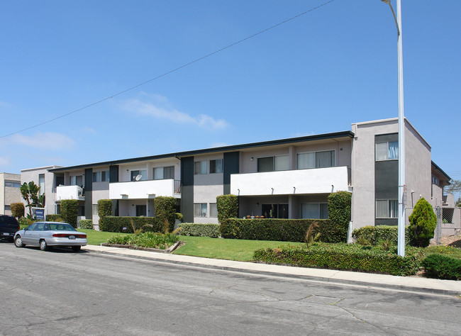 731 Janetwood Dr in Oxnard, CA - Foto de edificio - Building Photo