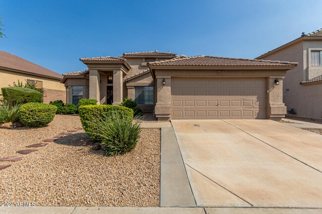 6425 W Briles Rd in Phoenix, AZ - Building Photo - Building Photo