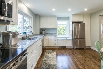 43 Edgartown Rd in Tisbury, MA - Building Photo - Building Photo