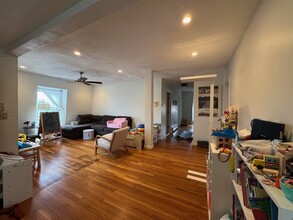19 Prospect St in Newton, MA - Building Photo - Building Photo