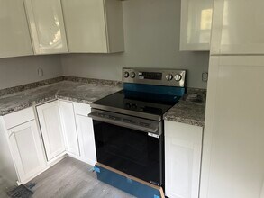 638 Cashew St in Charleston, SC - Building Photo - Building Photo