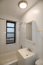 6233 N Winthrop Ave, Unit #404 in Chicago, IL - Building Photo - Building Photo