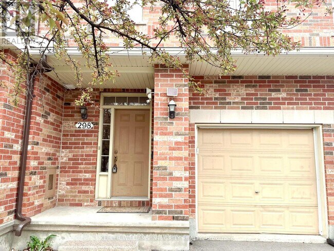 298 Badgeley Ave in Ottawa, ON - Building Photo - Building Photo