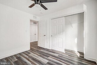 25550 Casale Terrace in Chantilly, VA - Building Photo - Building Photo