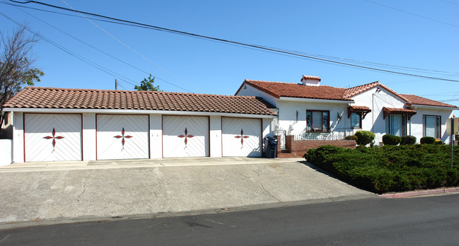 803-811 E 5th St in Benicia, CA - Building Photo - Building Photo