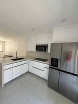 5420 W 21st Ave in Hialeah, FL - Building Photo