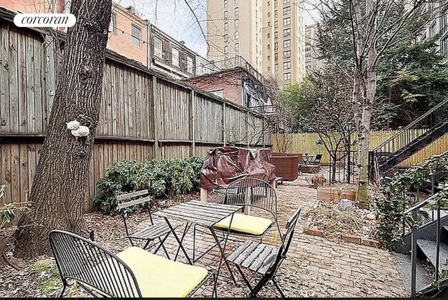 property at 214 W 14th St
