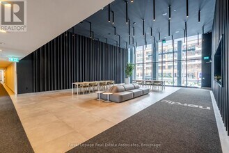 500 Wilson Ave in Toronto, ON - Building Photo - Building Photo