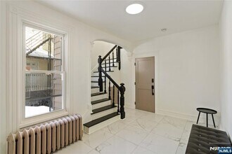 87 James St in Englewood, NJ - Building Photo - Building Photo