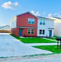 5905 Grayson St in Fort Worth, TX - Building Photo