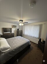 5825 W 103rd St in Oak Lawn, IL - Building Photo - Building Photo