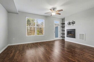 424 Skymont Dr in Holly Springs, NC - Building Photo - Building Photo