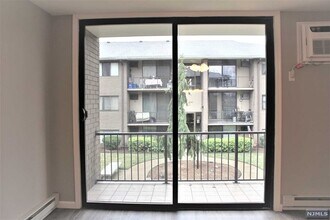 466 Liberty St-Unit -201A in Little Ferry, NJ - Building Photo - Building Photo