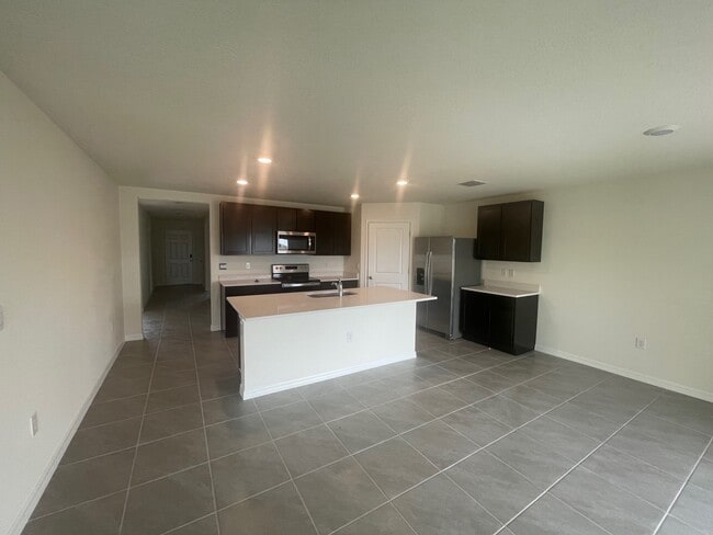 24831 SW 17th Ln in Newberry, FL - Building Photo - Building Photo