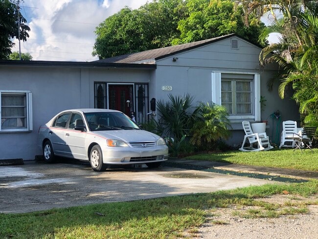 250 NW 102nd St, Unit Beautiful Home