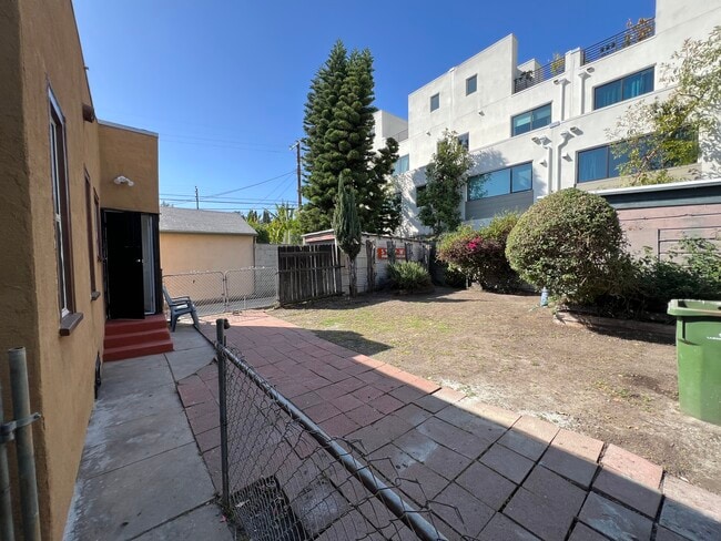 1620 North Avenue 45 in Los Angeles, CA - Building Photo - Building Photo