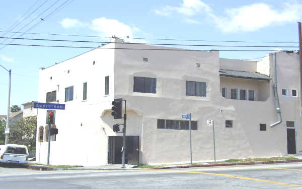 701 N Evergreen Ave in Los Angeles, CA - Building Photo - Building Photo