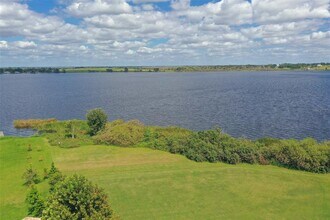 1886 Van Gogh Dr in Auburndale, FL - Building Photo - Building Photo