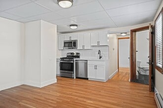 33 Franklin St in Saratoga Springs, NY - Building Photo - Building Photo