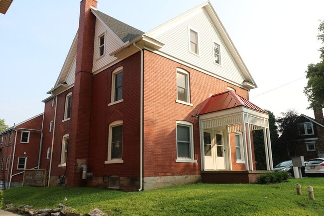 property at 728 W College Ave