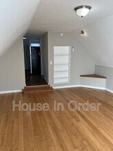 9 Jesse Ln in Asheville, NC - Building Photo - Building Photo