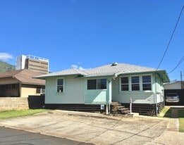 2070 Pakolu St in Wailuku, HI - Building Photo