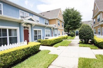 2280 San Vital Dr in Kissimmee, FL - Foto de edificio - Building Photo