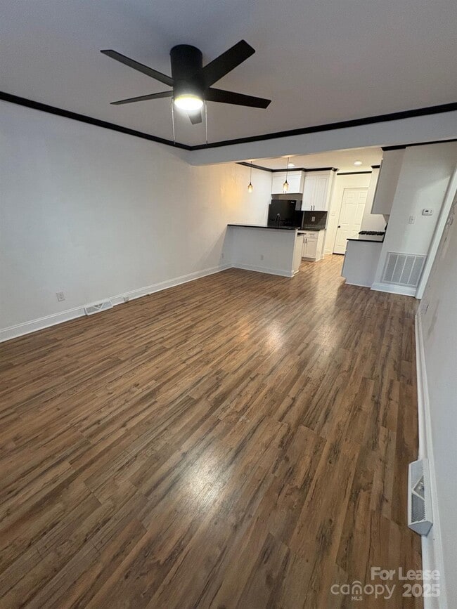 19716 Smith Cir in Cornelius, NC - Building Photo - Building Photo