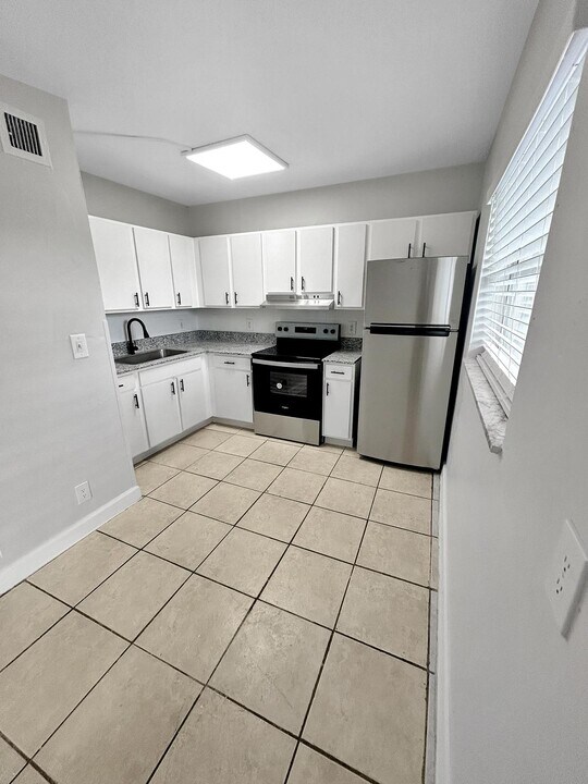 San Marco Apartments in Pompano Beach, FL - Building Photo