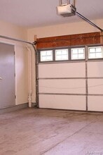 827 Seville Row in Detroit, MI - Building Photo - Building Photo